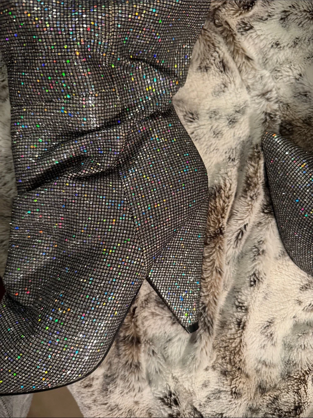 GLITTER SILVER GO GO BOOTS